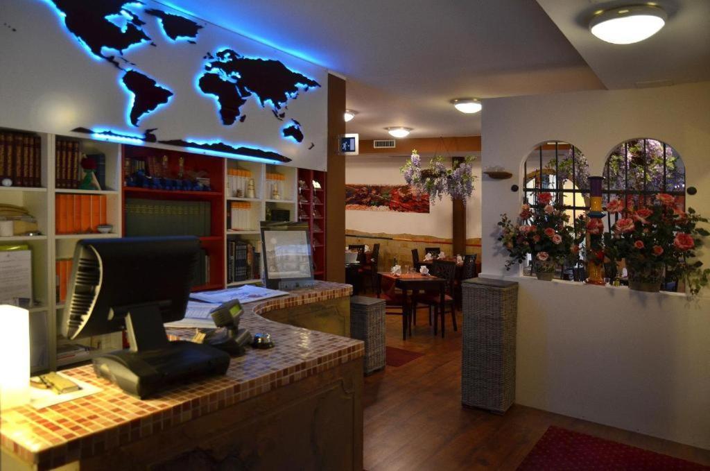 Dulcinea Hotel Múggia Eksteriør bilde