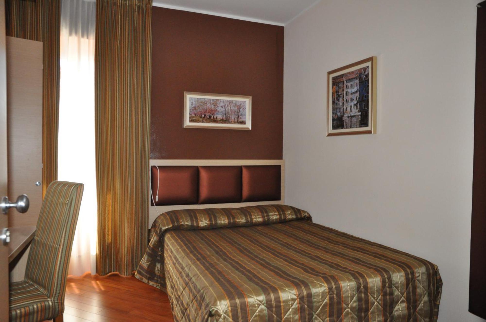 Dulcinea Hotel Múggia Eksteriør bilde