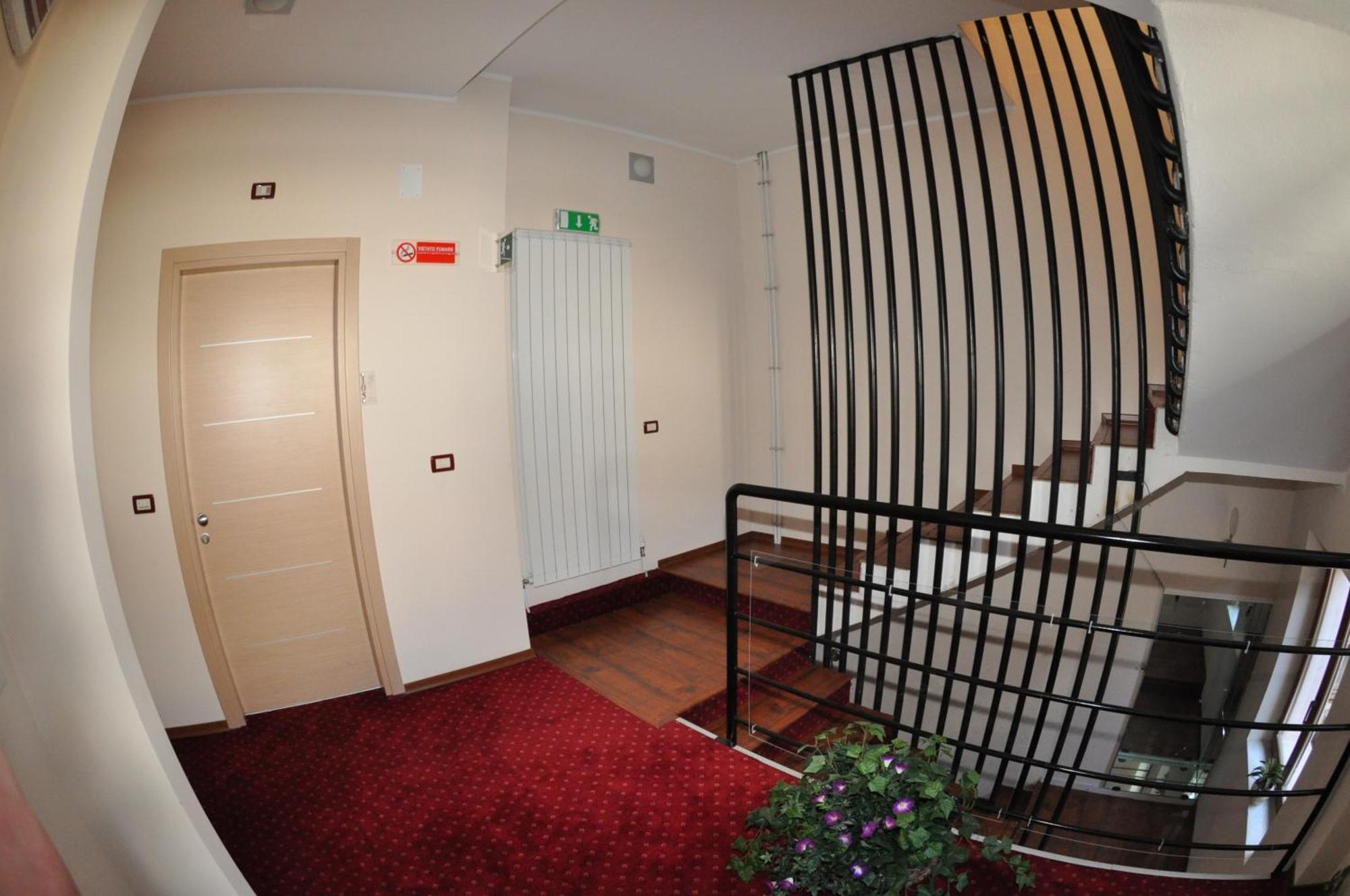 Dulcinea Hotel Múggia Eksteriør bilde